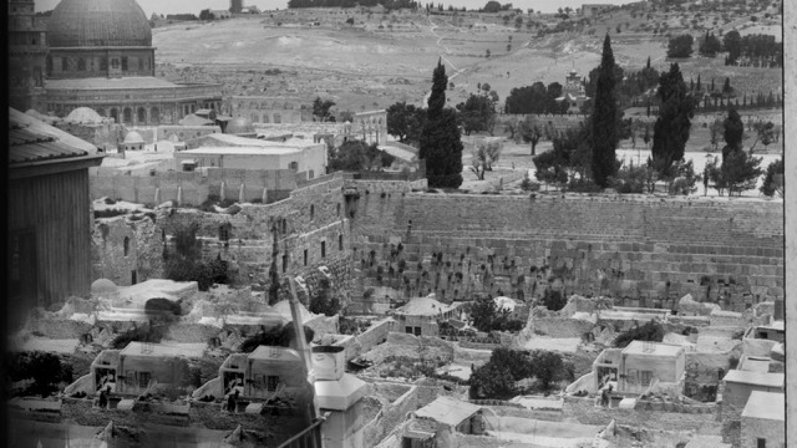 השכונה הצמודה לכותל